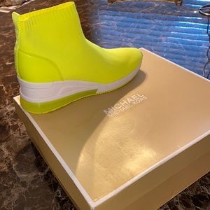 Michael Kors trainers never worn!!!